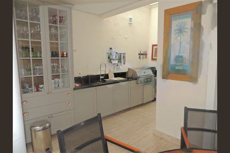 Casa à venda com 4 quartos, 688m² em Chácara Santo Antônio, São Paulo