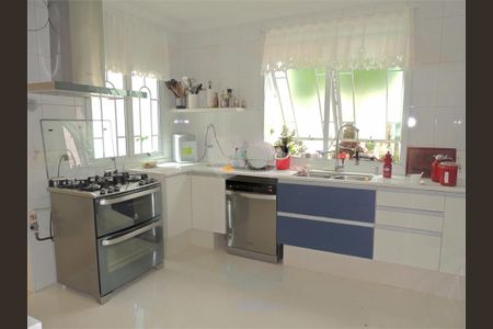 Casa à venda com 4 quartos, 688m² em Chácara Santo Antônio, São Paulo