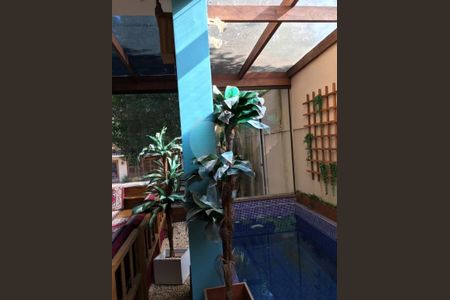 Casa à venda com 700m², 4 quartos e 6 vagas