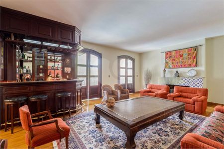 Casa à venda com 5 quartos, 850m² em Santo Amaro, São Paulo