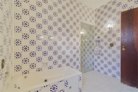 Casa à venda com 5 quartos, 850m² em Santo Amaro, São Paulo