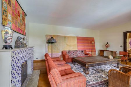 Casa à venda com 5 quartos, 850m² em Santo Amaro, São Paulo