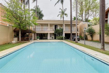 Casa à venda com 850m², 5 quartos e 8 vagas