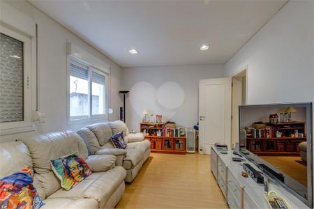 Casa à venda com 4 quartos, 563m² em Chácara Monte Alegre, São Paulo