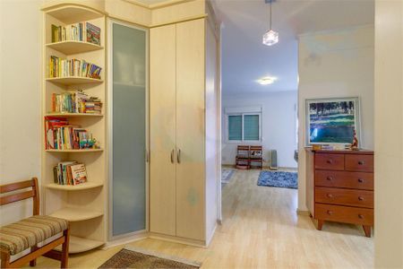 Casa à venda com 4 quartos, 563m² em Chácara Monte Alegre, São Paulo