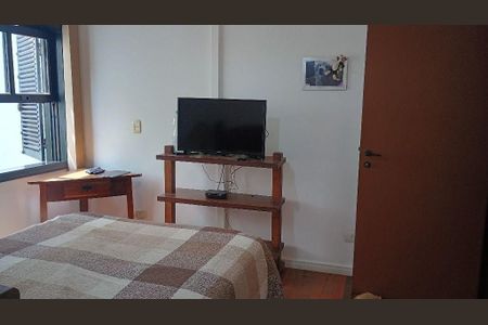 Casa à venda com 4 quartos, 233m² em Jardim Prudência, São Paulo