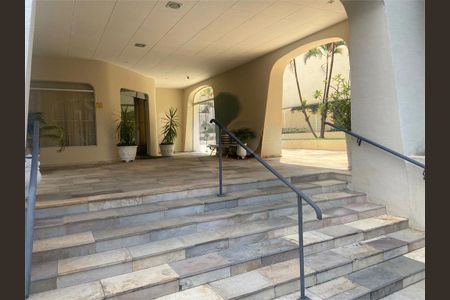 Apartamento à venda com 120m², 3 quartos e 2 vagas