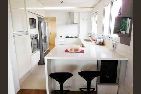 Apartamento à venda com 203m², 3 quartos e sem vaga