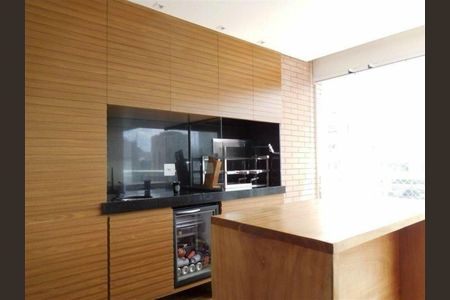 Apartamento à venda com 203m², 3 quartos e sem vaga