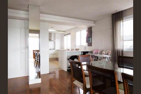 Apartamento à venda com 203m², 3 quartos e sem vaga