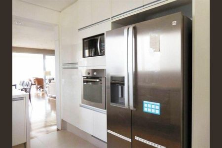 Apartamento à venda com 203m², 3 quartos e sem vaga