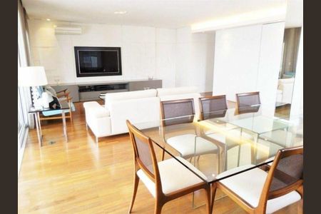 Apartamento à venda com 203m², 3 quartos e sem vaga