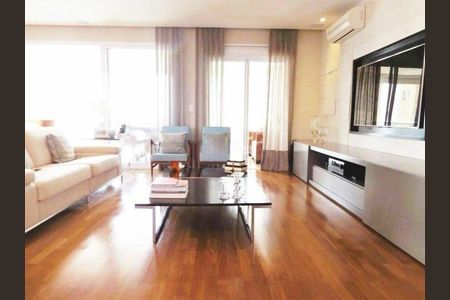 Apartamento à venda com 3 quartos, 203m² em Itaim Bibi, São Paulo