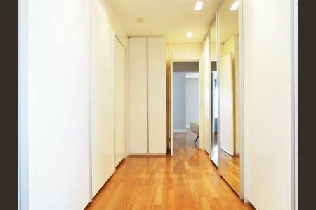 Apartamento à venda com 203m², 3 quartos e sem vaga