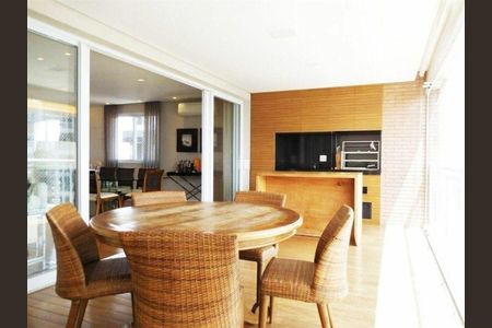 Apartamento à venda com 3 quartos, 203m² em Itaim Bibi, São Paulo