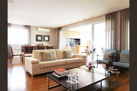 Apartamento à venda com 203m², 3 quartos e sem vaga