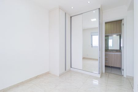 Apartamento à venda com 83m², 3 quartos e 2 vagasQuarto 3 - Suíte