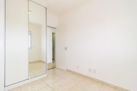Apartamento à venda com 83m², 3 quartos e 2 vagasQuarto 2