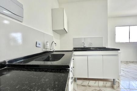 Cozinha de kitnet/studio para alugar com 1 quarto, 32m² em Jardim Oriental, São Paulo