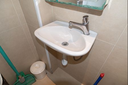 Apartamento à venda com 475m², 4 quartos e 4 vagasBanheiro de Serviço