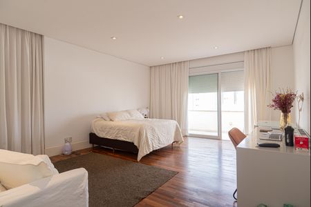 Apartamento à venda com 475m², 4 quartos e 4 vagasSuíte 3