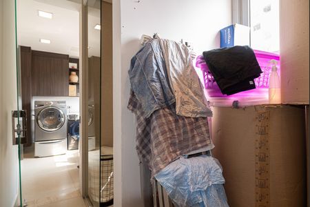 Apartamento à venda com 475m², 4 quartos e 4 vagasQuarto de Serviço