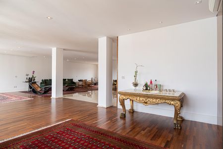 Apartamento à venda com 475m², 4 quartos e 4 vagasSala