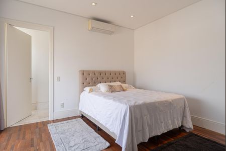 Apartamento à venda com 475m², 4 quartos e 4 vagasSuíte 4