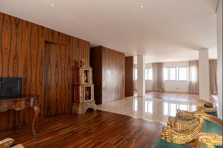 Apartamento à venda com 475m², 4 quartos e 4 vagasSala