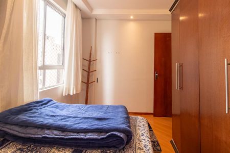 Apartamento para alugar com 90m², 3 quartos e 1 vagaQuarto 2