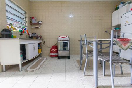 Casa à venda com 148m², 3 quartos e 2 vagasCasa 2: Banheiro