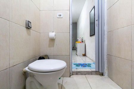 Casa à venda com 148m², 3 quartos e 2 vagasCasa 2: Banheiro