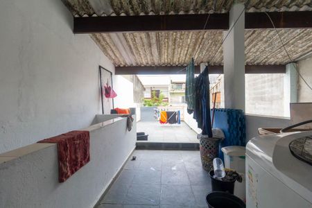 Casa à venda com 148m², 3 quartos e 2 vagasCasa 1: Área de Serviço e Varanda