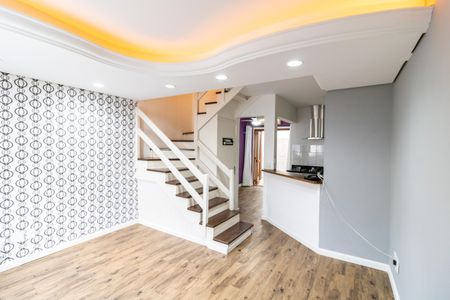 Sala de casa de condomínio à venda com 2 quartos, 99m² em Cavalhada, Porto Alegre