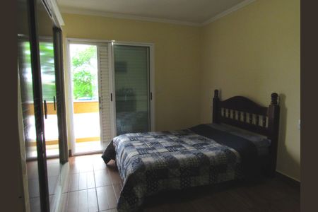 Casa à venda com 200m², 3 quartos e 3 vagasSuíte 1