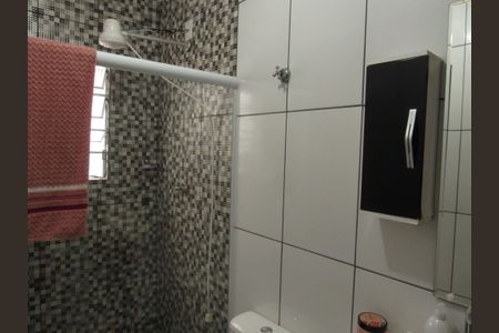 Casa à venda com 200m², 3 quartos e 3 vagasBanheiro da Suíte 2