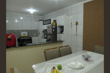 Casa à venda com 200m², 3 quartos e 3 vagasCozinha