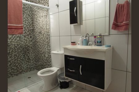 Casa à venda com 200m², 3 quartos e 3 vagasBanheiro da Suíte 2