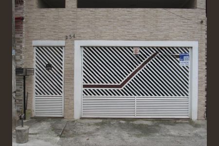 Casa à venda com 200m², 3 quartos e 3 vagasFachada