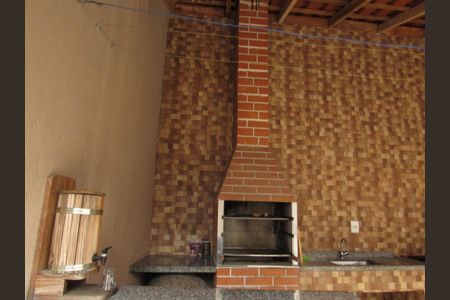 Casa à venda com 200m², 3 quartos e 3 vagasÁrea Gourmet 