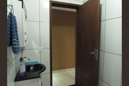 Casa à venda com 200m², 3 quartos e 3 vagasBanheiro Inferior