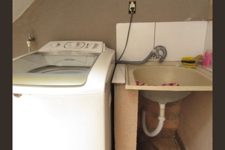 Casa à venda com 200m², 3 quartos e 3 vagasÁrea de Serviço