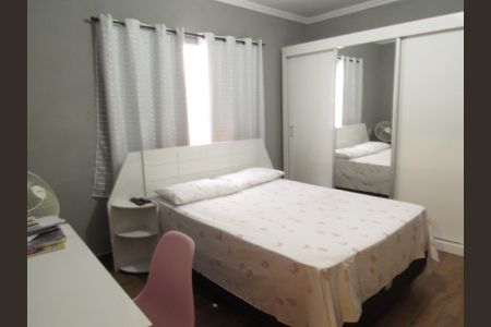 Casa à venda com 200m², 3 quartos e 3 vagasSuíte 2