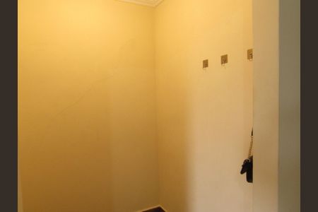 Casa à venda com 200m², 3 quartos e 3 vagasBanheiro da Suíte 1