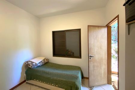 Casa de condomínio à venda com 180m², 4 quartos e 3 vagasQuarto 4