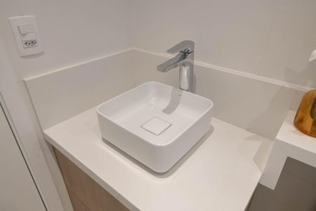 Apartamento à venda com 81m², 2 quartos e 1 vagaBanheiro Social