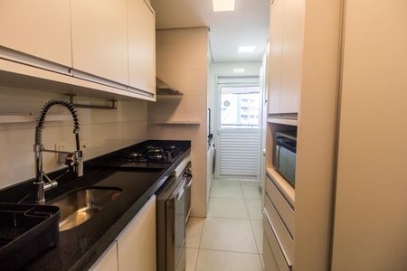 Apartamento para alugar com 96m², 2 quartos e 3 vagas Apartamento para alugar com 96m², 2 quartos e 3 vagasCozinha