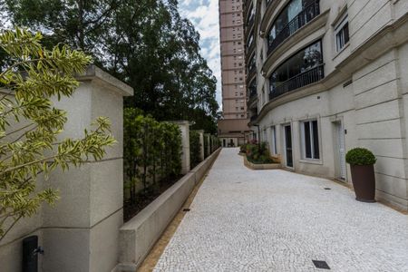 Apartamento para alugar com 96m², 2 quartos e 3 vagas Apartamento para alugar com 96m², 2 quartos e 3 vagasÁrea comum