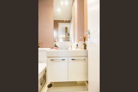 Apartamento para alugar com 96m², 2 quartos e 3 vagas Apartamento para alugar com 96m², 2 quartos e 3 vagasBanheiro da Suíte 2