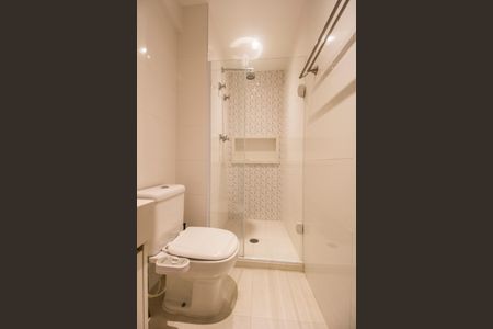 Apartamento para alugar com 96m², 2 quartos e 3 vagas Apartamento para alugar com 96m², 2 quartos e 3 vagasBanheiro da Suíte 1